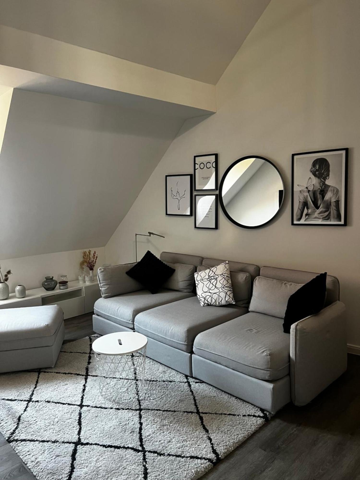 Moderne Galeriewohnung Mit Balkon Und Stellplatz Am Wenigemarkt エアフルト エクステリア 写真