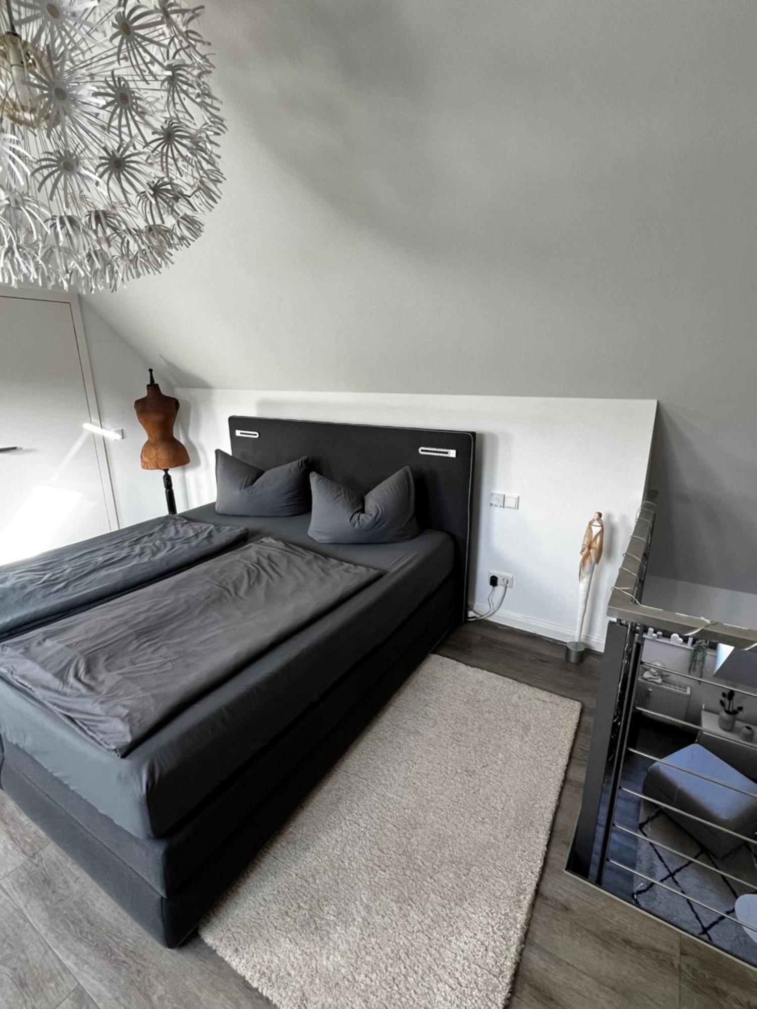 Moderne Galeriewohnung Mit Balkon Und Stellplatz Am Wenigemarkt エアフルト エクステリア 写真